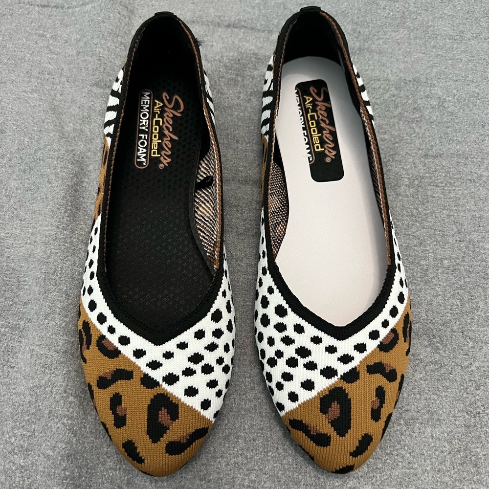 Sketchers Cleo Party Animal Discontinued Flat size 9